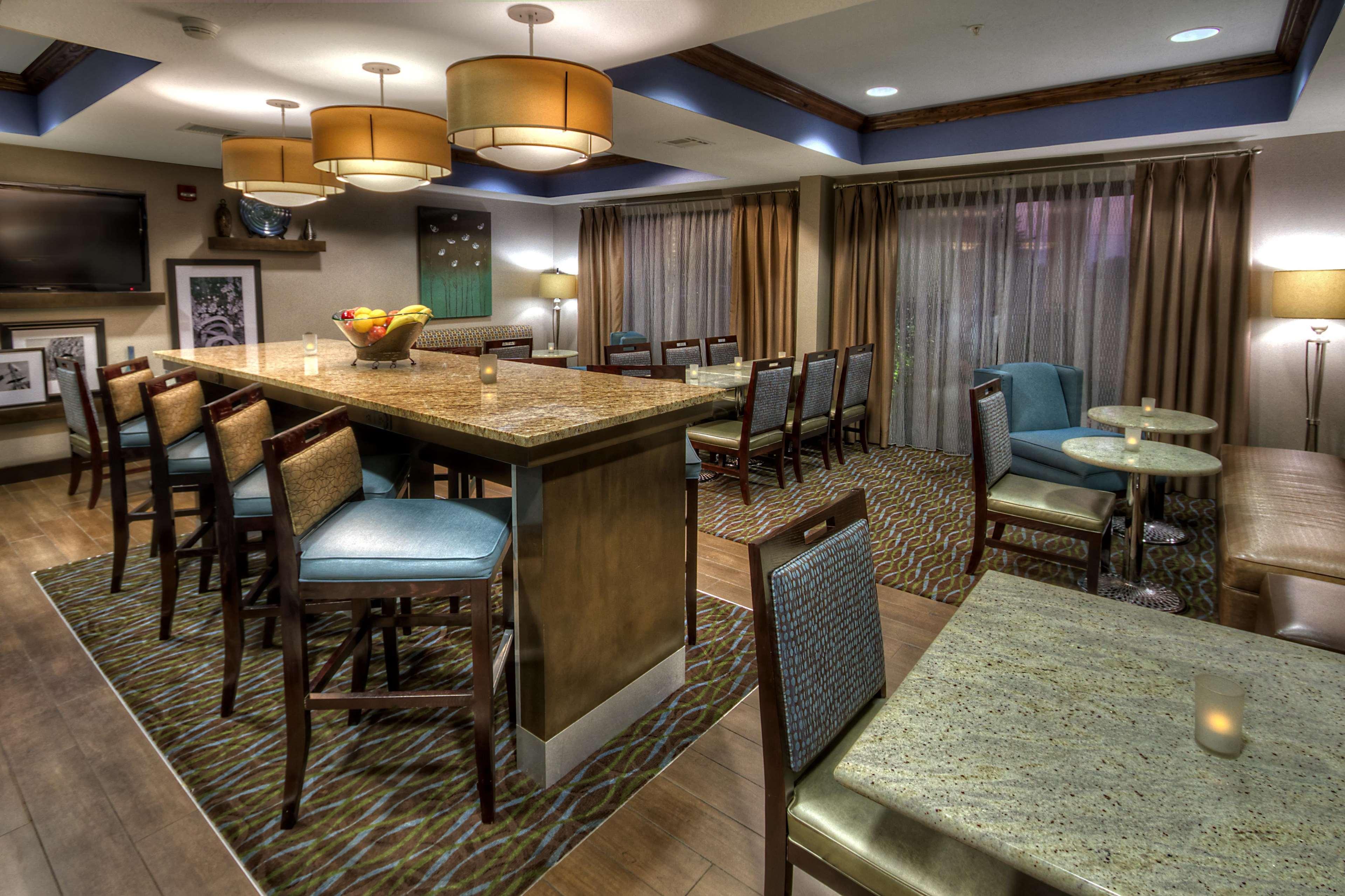 Hotel Hampton 3*