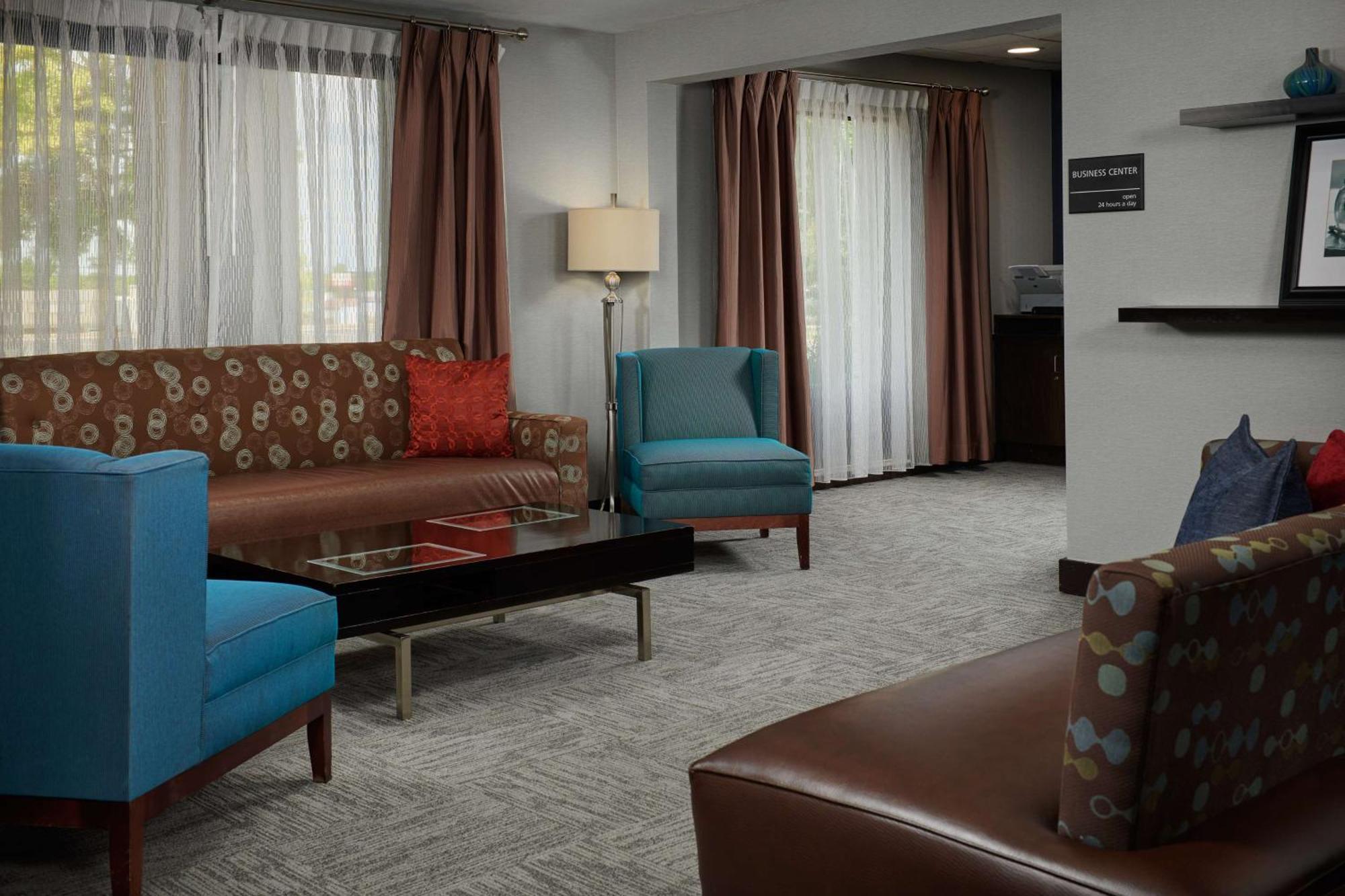 Hotel Hampton