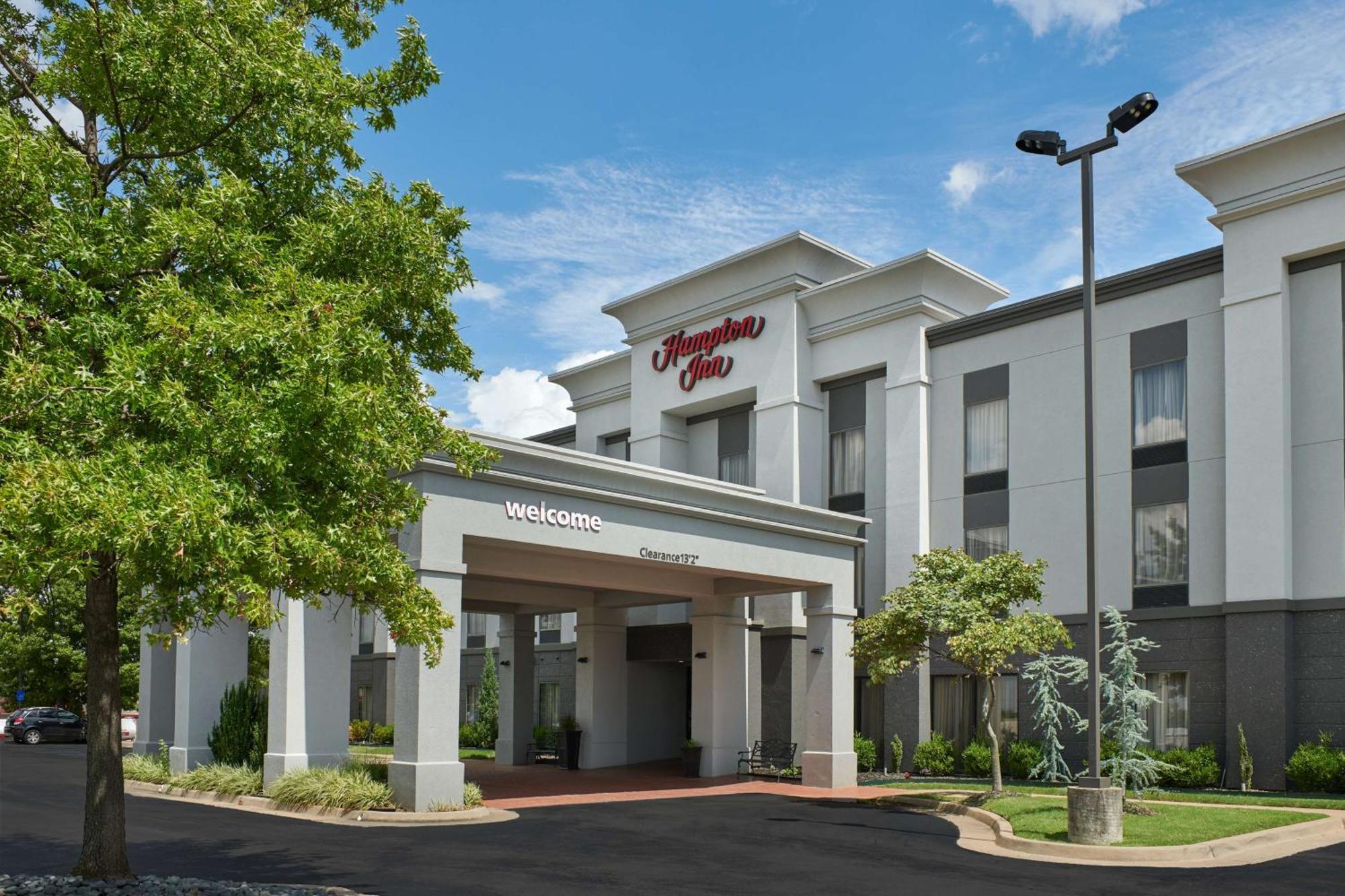 Hampton 3*